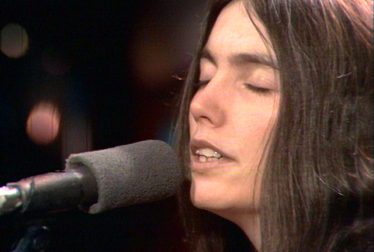 EMMYLOU HARRIS Footage from TopPop